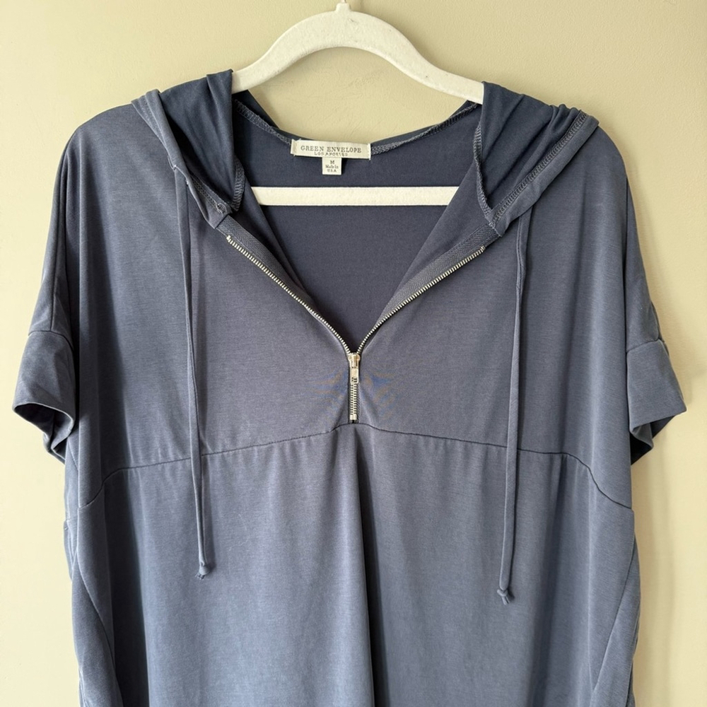 Green Envelope Blue Zippered Relaxed Tee Hoodie Side Slits Size M - Picture 10 of 11